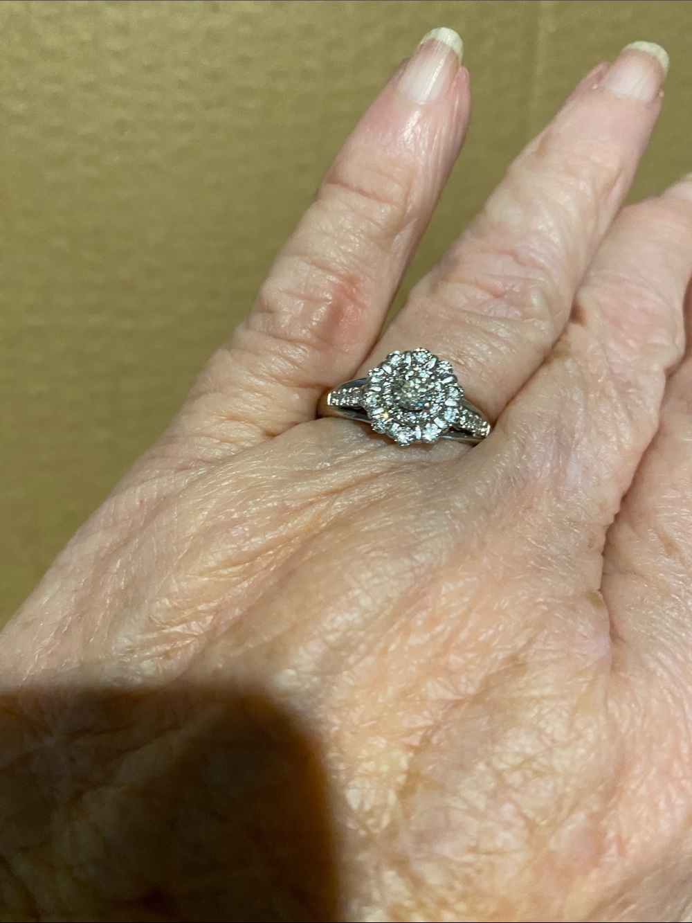 Sparkling White Cluster Ring in Silver